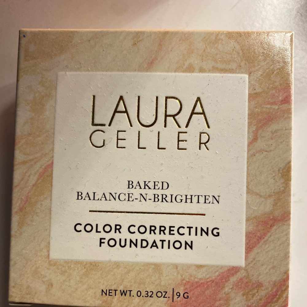 Laura Geller Color Correcting foundation